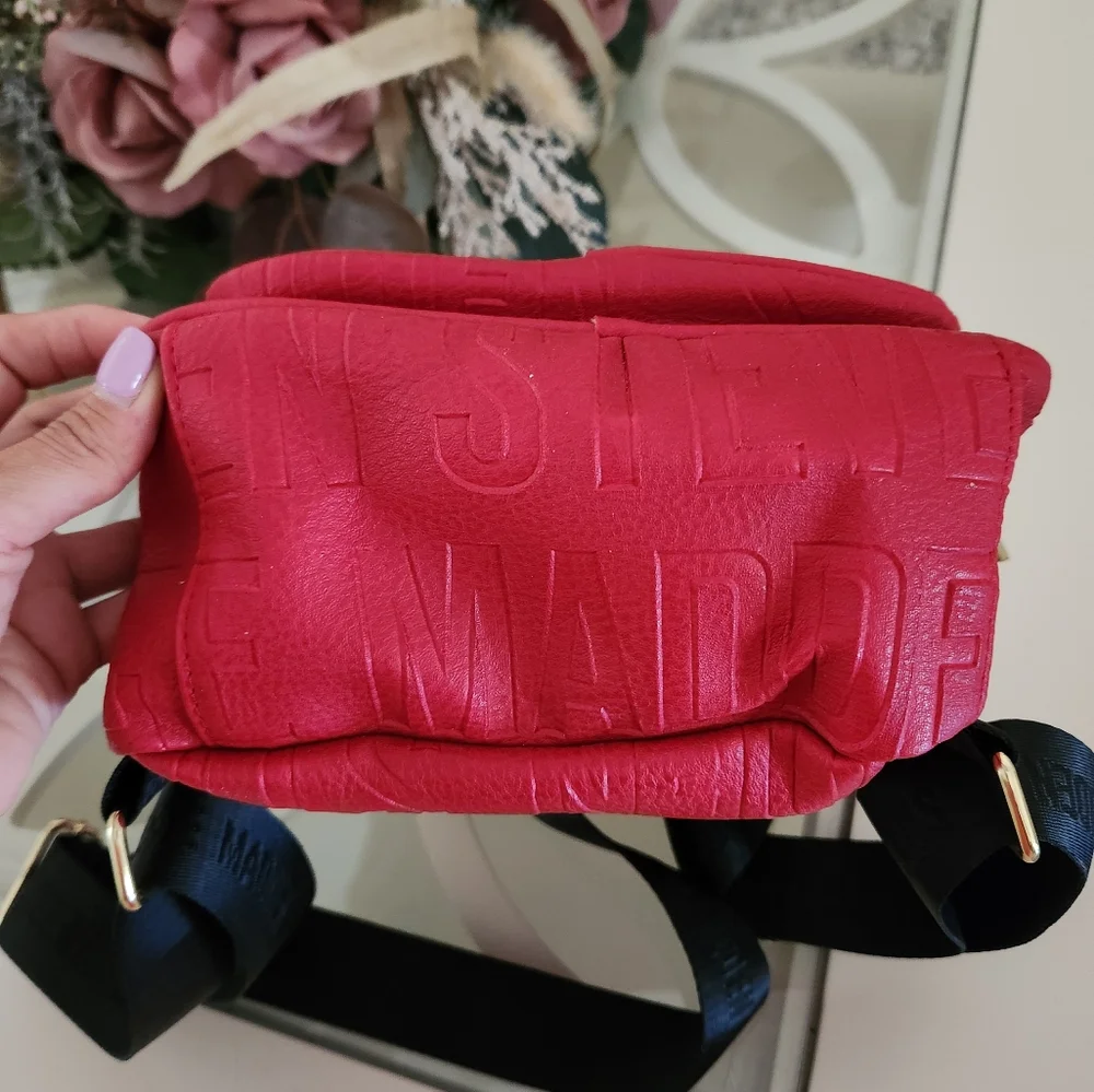 Steve Madden Women's Mini Backpack Shoulder Bag‎ Purse Zip Red Black Embossed